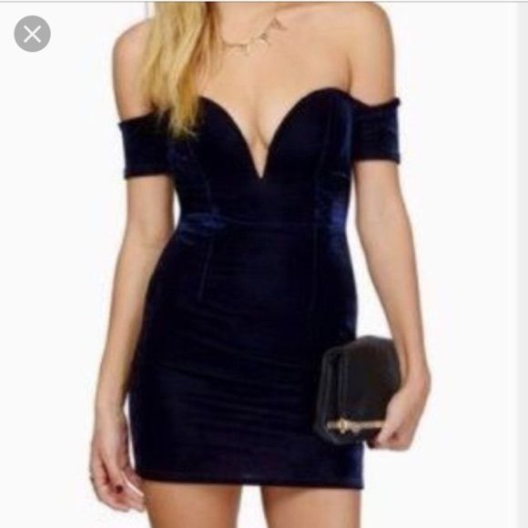 Purple Off Shoulder Velvet Mini Dress Size S - Picture 2 of 4